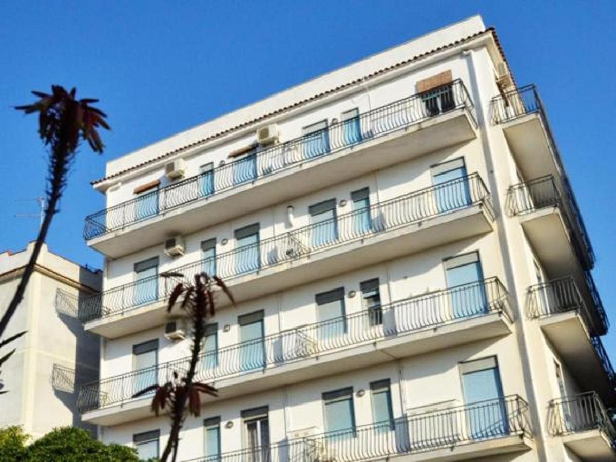 Gianni House Backpackers Hostel Giardini-Naxos Zewnętrze zdjęcie
