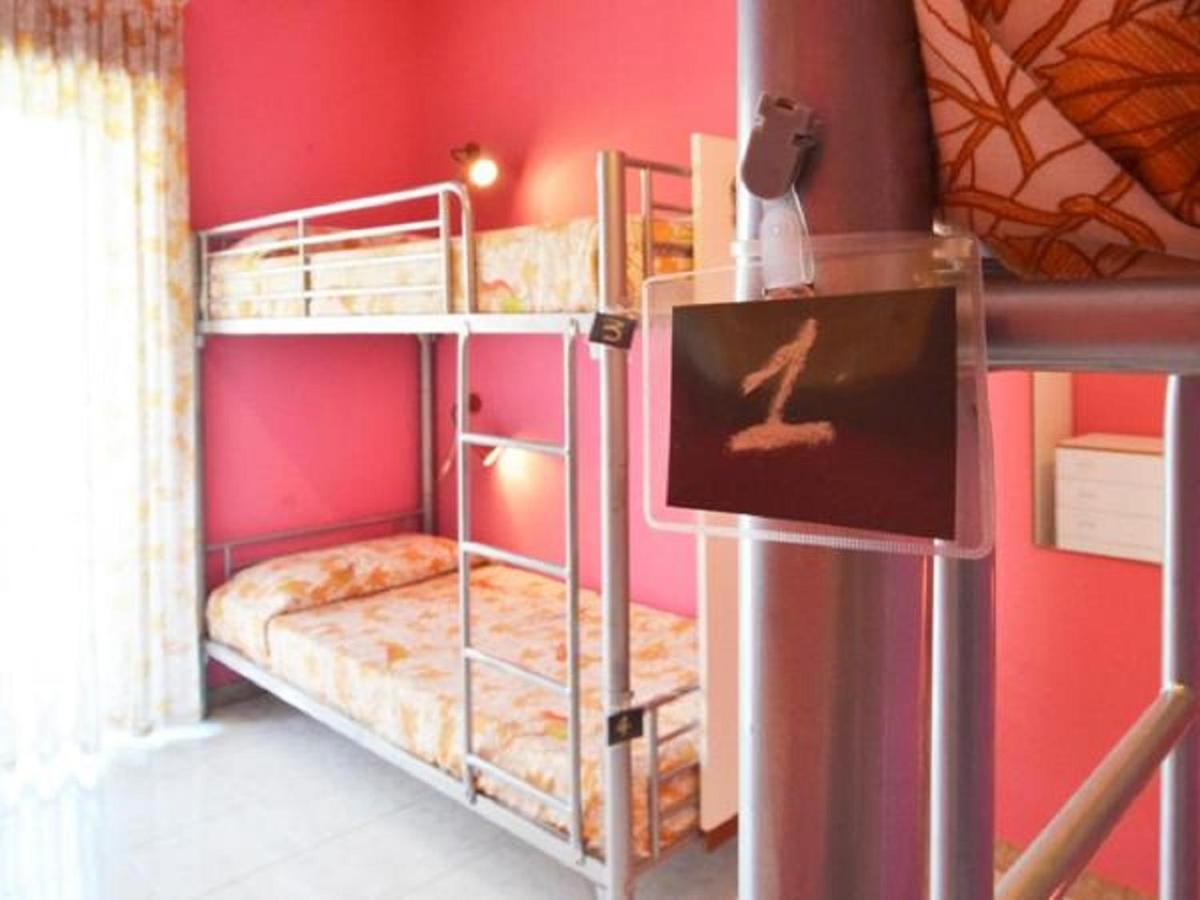 Gianni House Backpackers Hostel Giardini-Naxos Zewnętrze zdjęcie